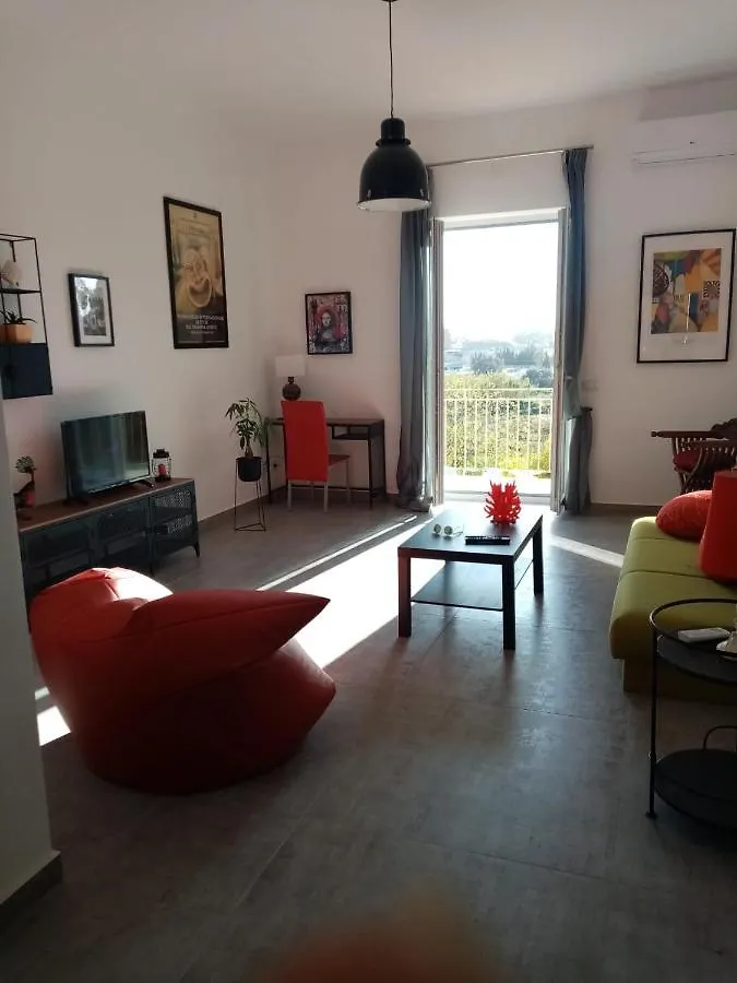 Apartment Lo Scorcio Della Neapolis Accogliente Appartamento Pressi Parco Neapolis Syracuse Italy