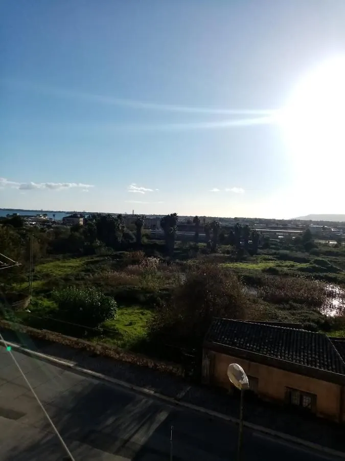 Apartment Lo Scorcio Della Neapolis Accogliente Appartamento Pressi Parco Neapolis Syracuse