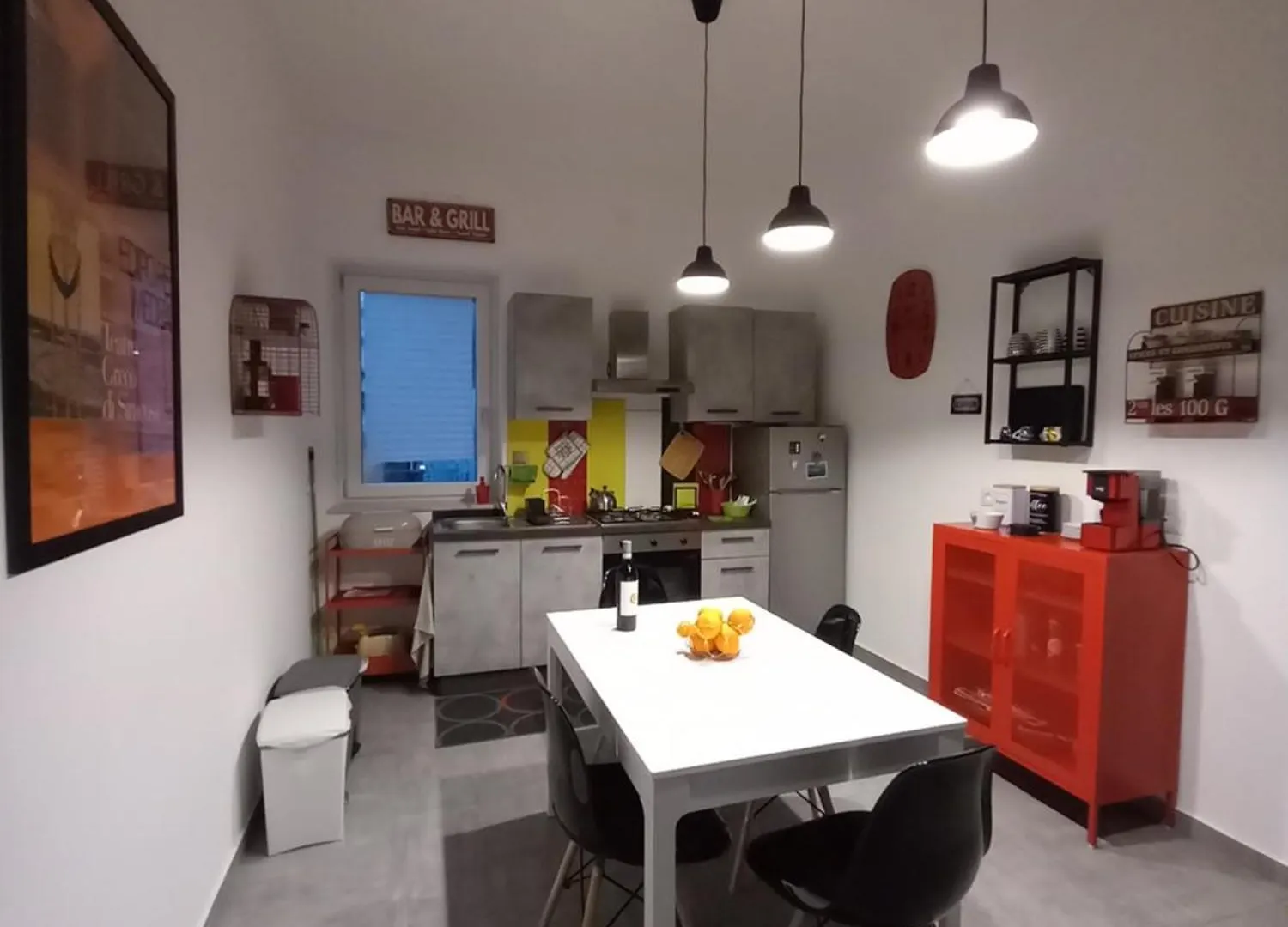 Lo Scorcio Della Neapolis Accogliente Appartamento Pressi Parco Neapolis contacts